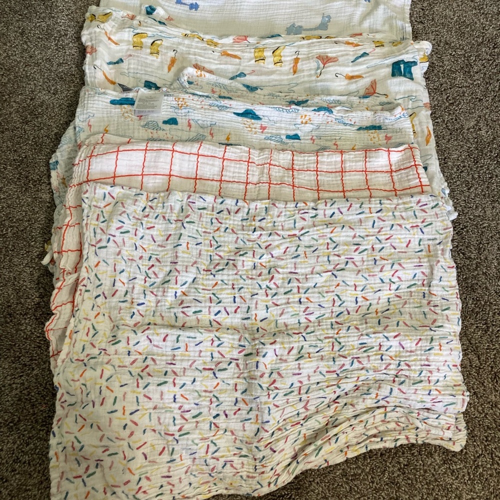 Muslin Baby Blankets - 5 of assorted Brands GUC See my other listings to bundle!